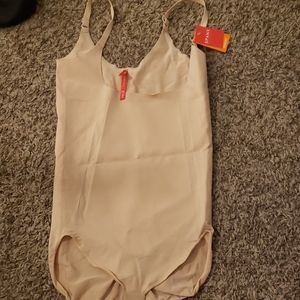 SPANX ONCORE Open Bust Body Suit